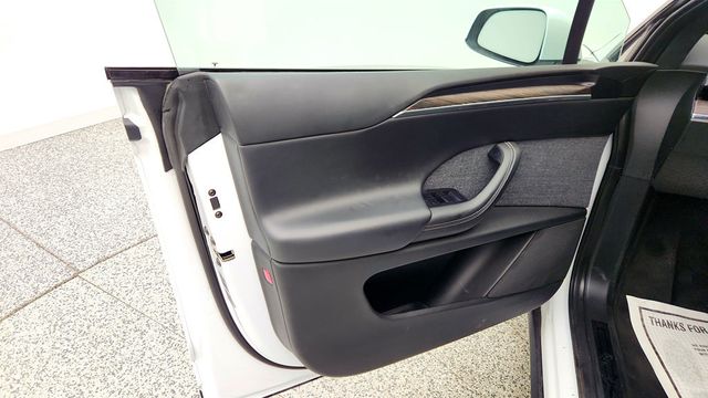 2023 Tesla Model X AWD w/ 6 Seat Interior & Yoke Steering Wheel - 23004613 - 10