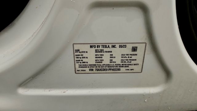 2023 Tesla Model X AWD w/ Cream Premium Interior - 23065248 - 25