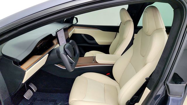 2023 Tesla Model X AWD w/ Cream Premium Interior & Yoke Steering Wheel - 23011367 - 23