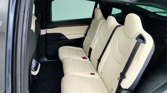 2023 Tesla Model X AWD w/ Cream Premium Interior & Yoke Steering Wheel - 23011367 - 24