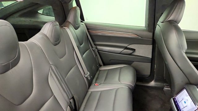 2023 Tesla Model X AWD with 22'' Turbine Wheels and Yoke Steering Wheel - 22967996 - 25