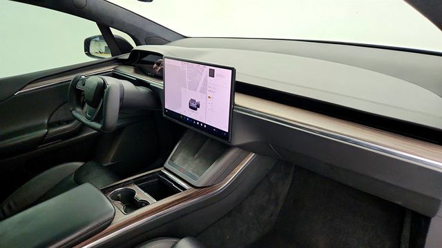 2023 Tesla Model X AWD with Full Self-Driving, 22'' Wheels, 7 Seat Int. & Yoke SW - 22963992 - 26