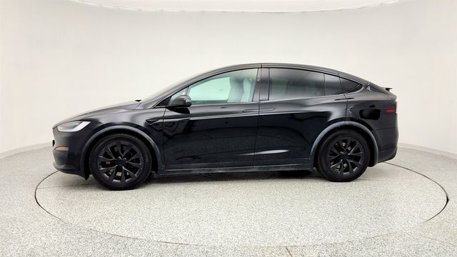 2023 Tesla Model X AWD with White & Black Premium Interior and Yoke Steering Wheel - 22966061 - 7