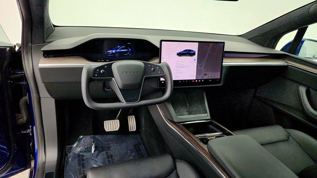 2023 Tesla Model X AWD with Yoke Steering Wheel - 23013180 - 11