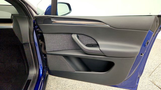 2023 Tesla Model X AWD with Yoke Steering Wheel - 23013180 - 28