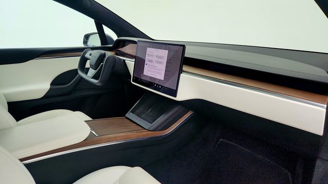 2023 Tesla Model X AWD w/ White & Black Premium Interiorl - 23003332 - 30