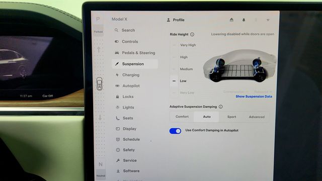 2023 Tesla Model X AWD w/ White & Black Premium Interiorl - 23003332 - 18
