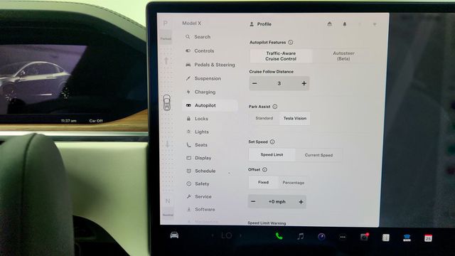 2023 Tesla Model X AWD w/ White & Black Premium Interiorl - 23003332 - 20