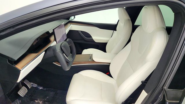 2023 Tesla Model X AWD w/ White & Black Premium Interiorl - 23003332 - 25