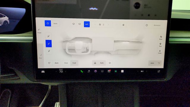 2023 Tesla Model X AWD w/ Yoke Steering Wheel - 23074994 - 21