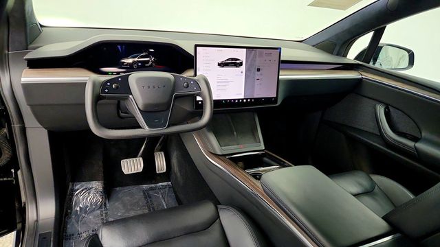 2023 Tesla Model X AWD w/ Yoke Steering Wheel - 23100403 - 10