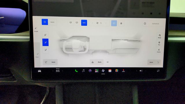 2023 Tesla Model X AWD w/ Yoke Steering Wheel - 23100403 - 22