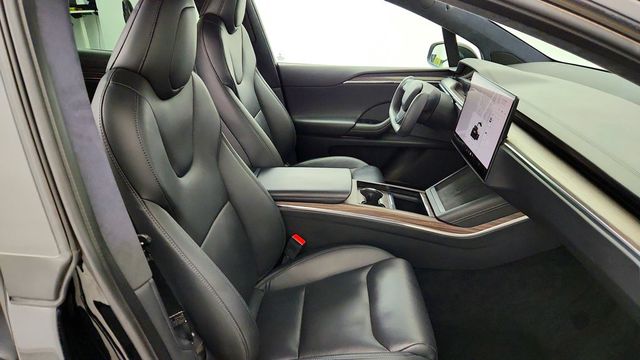 2023 Tesla Model X AWD w/ Yoke Steering Wheel - 23100403 - 28
