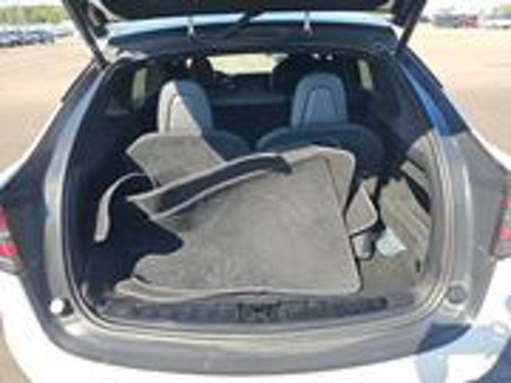 2023 Tesla Model X photo 5