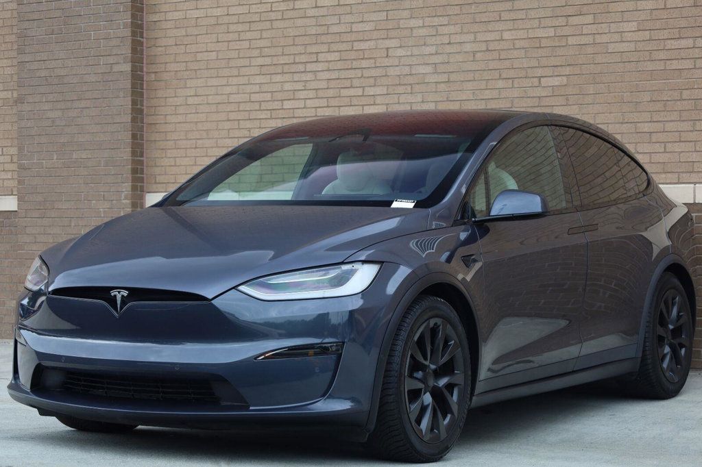 Tesla Model X photo 10