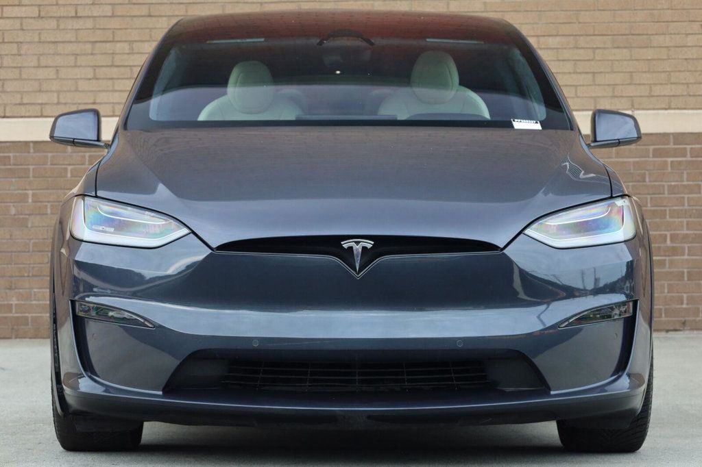 Tesla Model X photo 11