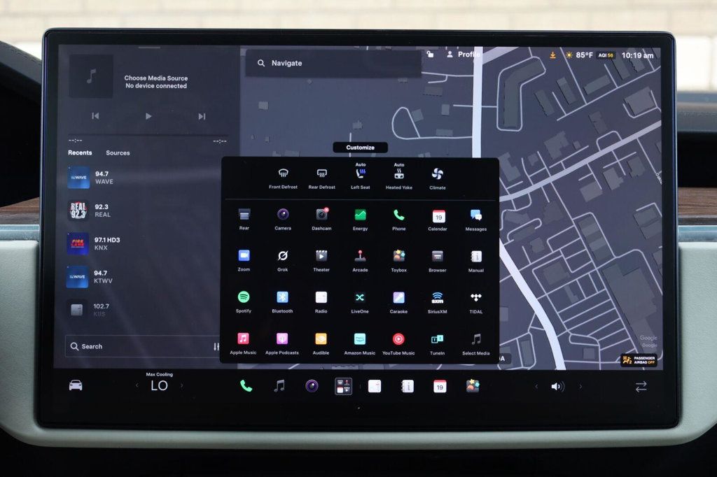 Tesla Model X photo 47