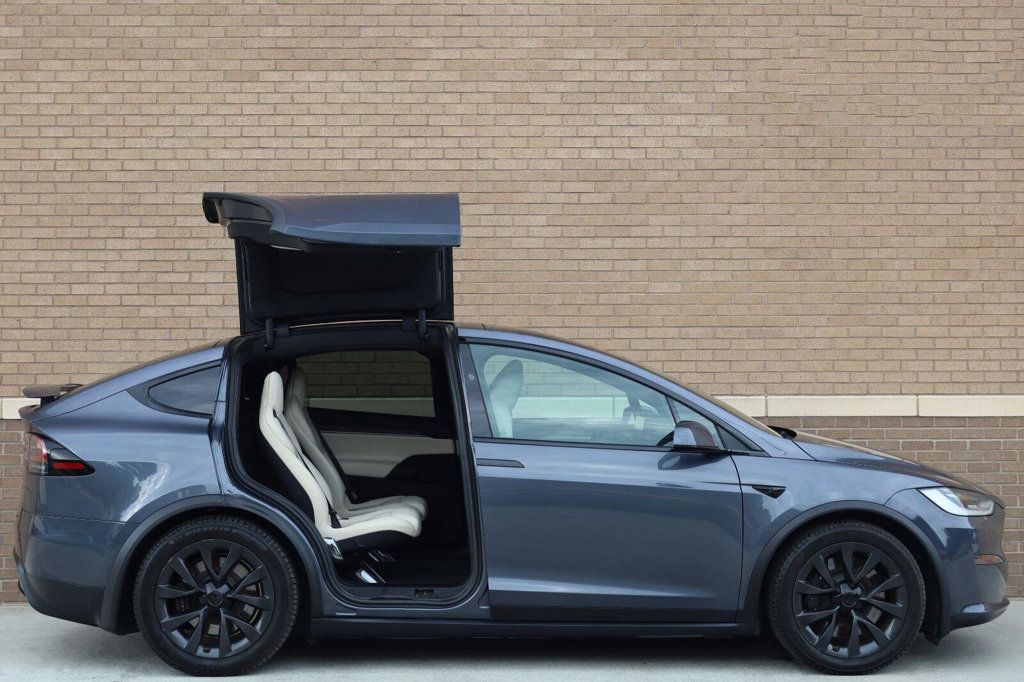 Tesla Model X photo 6