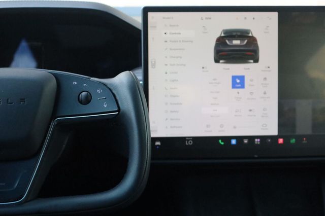 2023 Tesla Model X Long Range AWD - 23057711 - 35