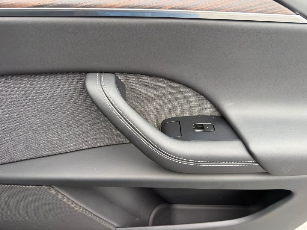 2023 Tesla Model X **MODEL X AWD 6 PASSENGERS** - 22994433 - 34