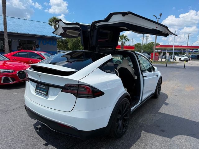 2023 Tesla Model X Long Range's photo