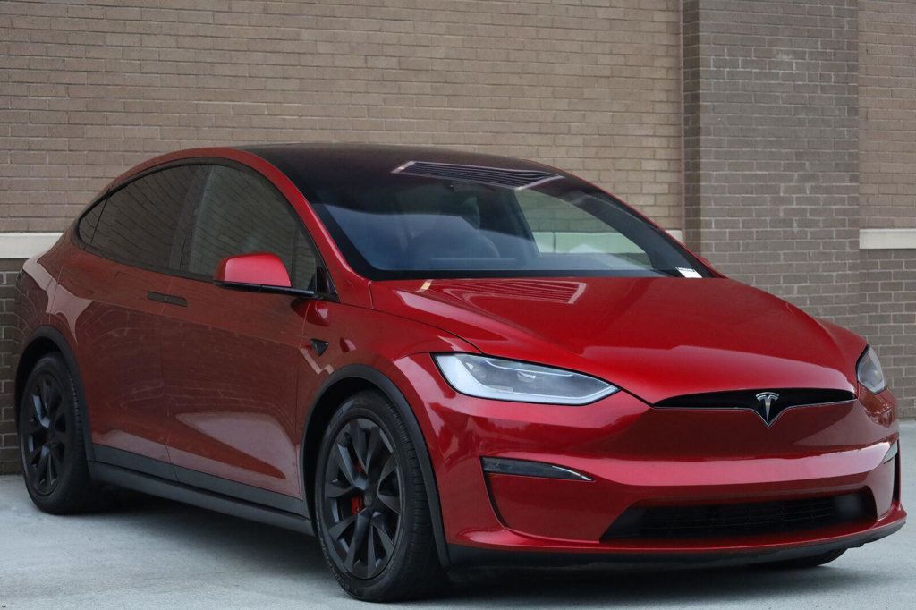 Tesla Model X photo 12