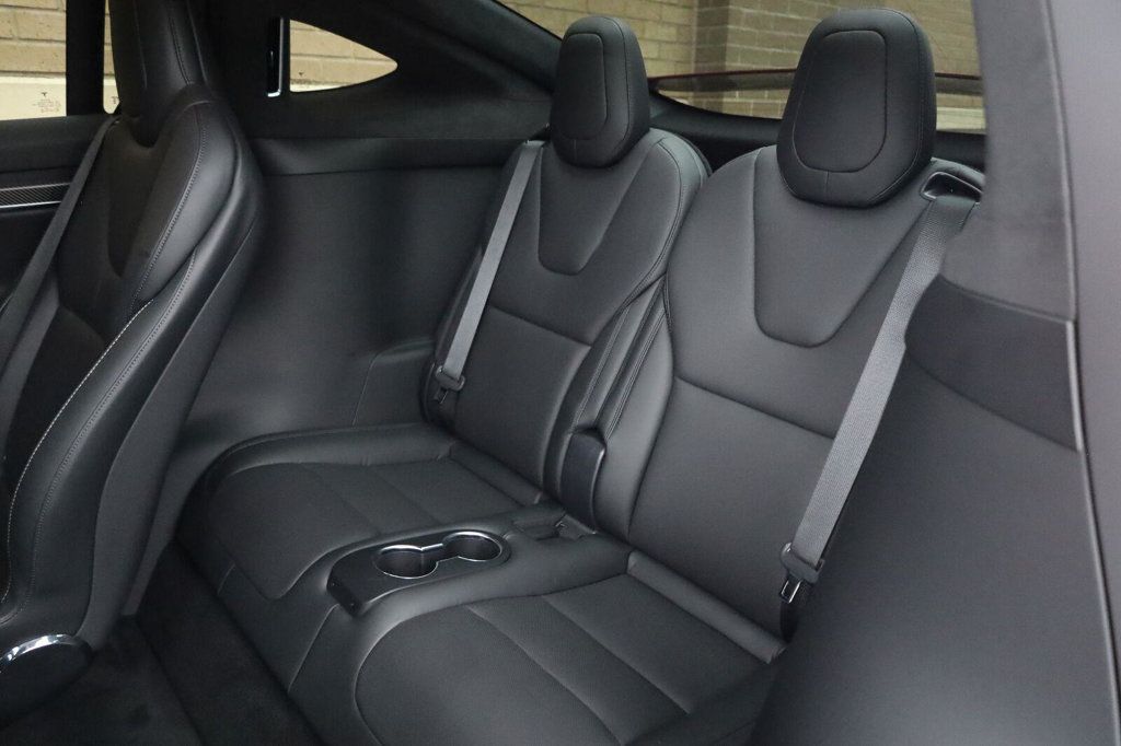 Tesla Model X photo 27