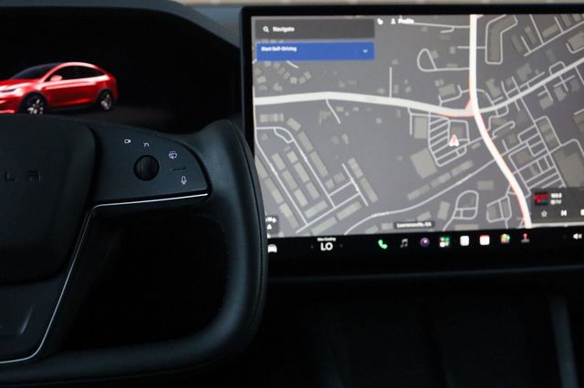 2023 Tesla Model X Plaid - 23086574 - 37