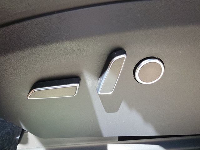 2023 Tesla Model X Plaid AWD - 23039264 - 16