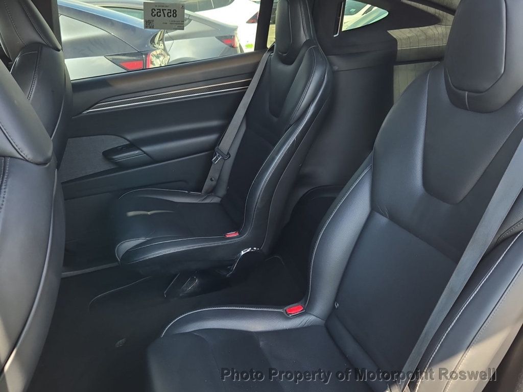 Tesla Model X Plaid AWD photo 24