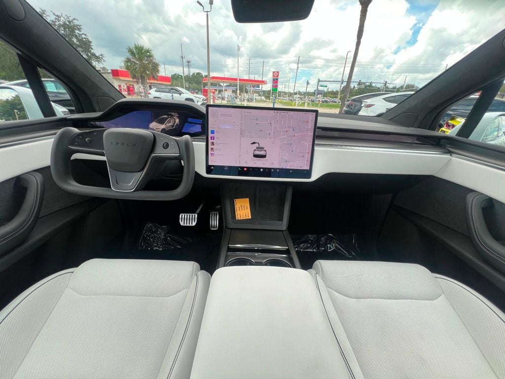 2023 Tesla Model X Plaid AWD - 22576735 - 24