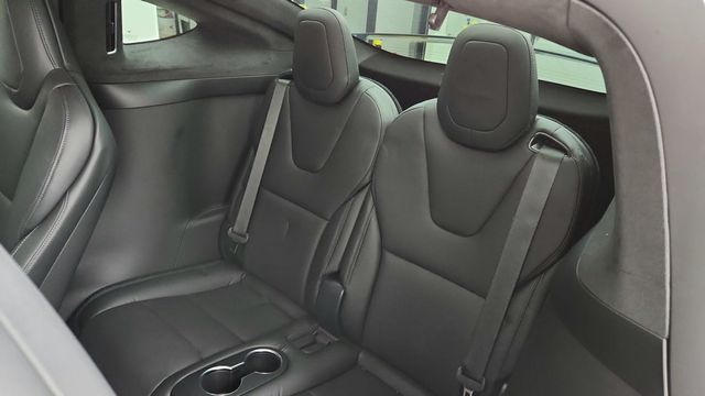 2023 Tesla Model X Plaid AWD - 22945328 - 25