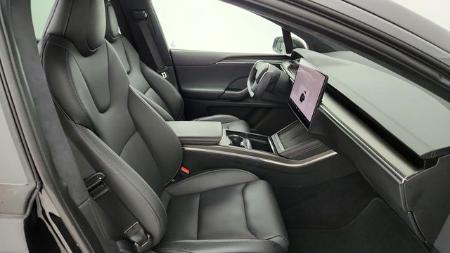 2023 Tesla Model X Plaid AWD - 22945328 - 28
