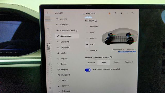 2023 Tesla Model X Plaid AWD with 22'' Turbine Wheels & Yoke Steering Wheel - 22967606 - 17