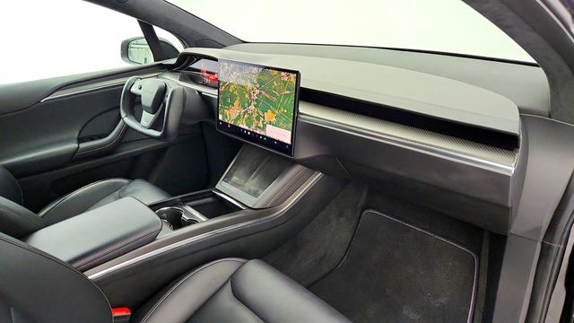 2023 Tesla Model X Plaid AWD with Yoke Steering Wheel - 22960174 - 30