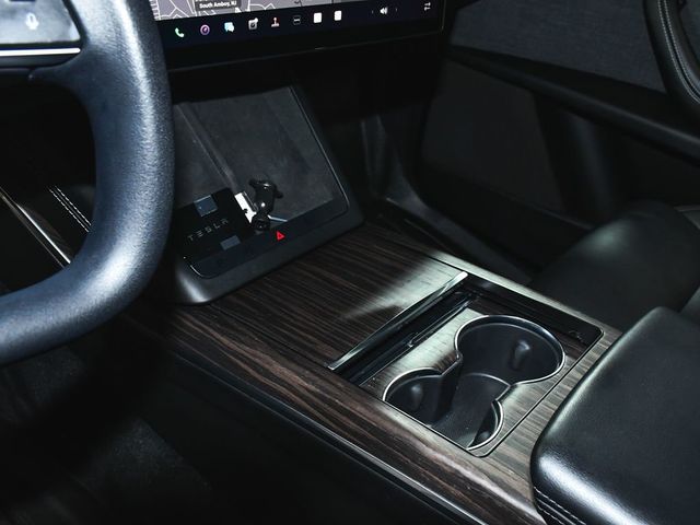2023 Tesla Model X Standard Range - 22993155 - 37