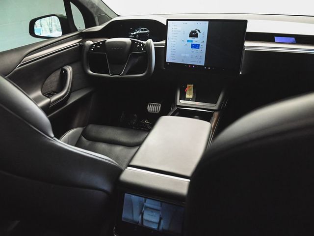 2023 Tesla Model X Standard Range - 23000404 - 28