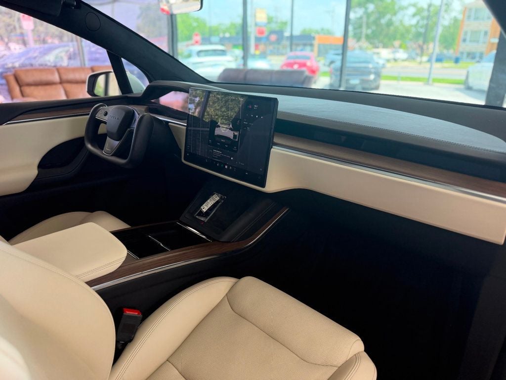 2023 Tesla Model X Standard Range AWD - 23047597 - 21