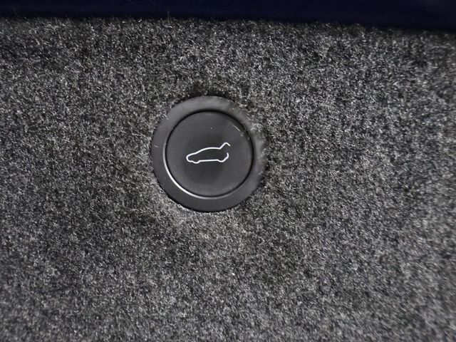 2023 Tesla Model X Standard Range AWD *Ltd Avail* - 23074516 - 18