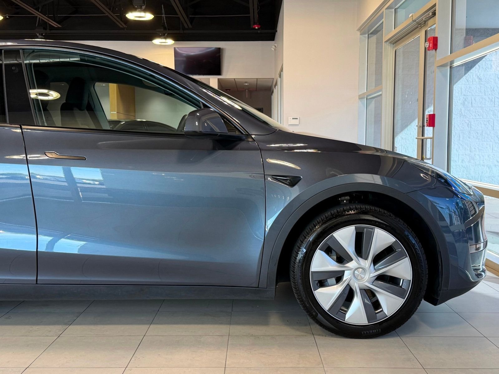 2023 Tesla Model Y Standard Range photo 16