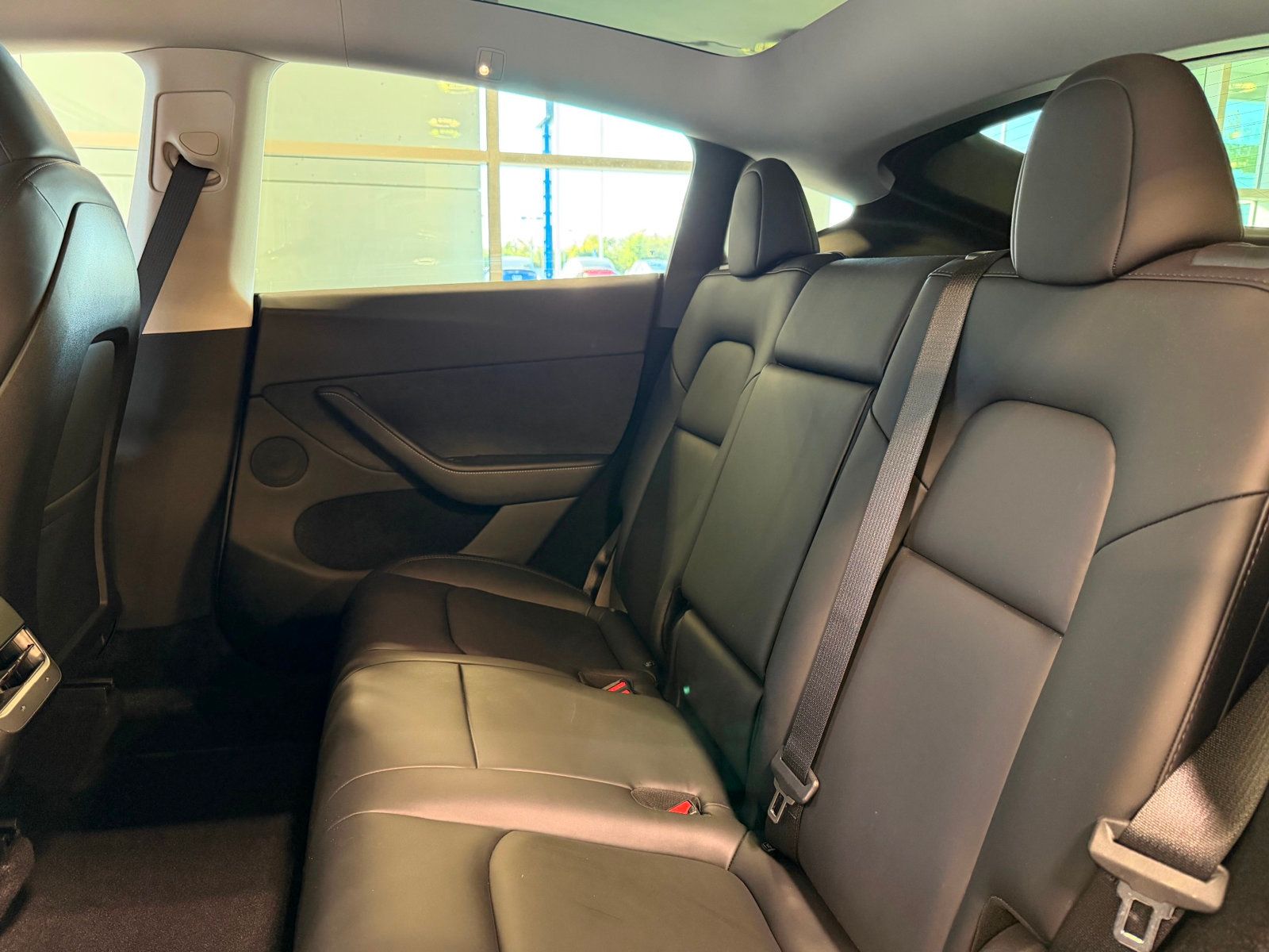 2023 Tesla Model Y Standard Range photo 21