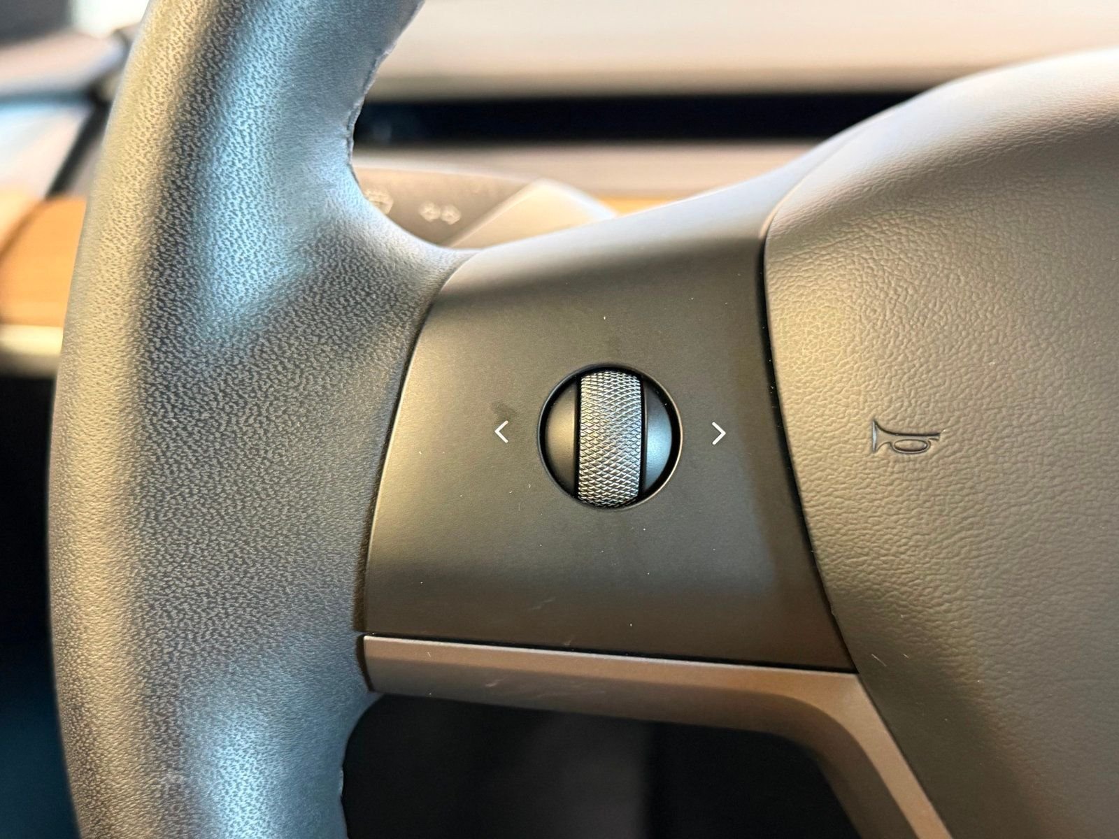 2023 Tesla Model Y Standard Range photo 24
