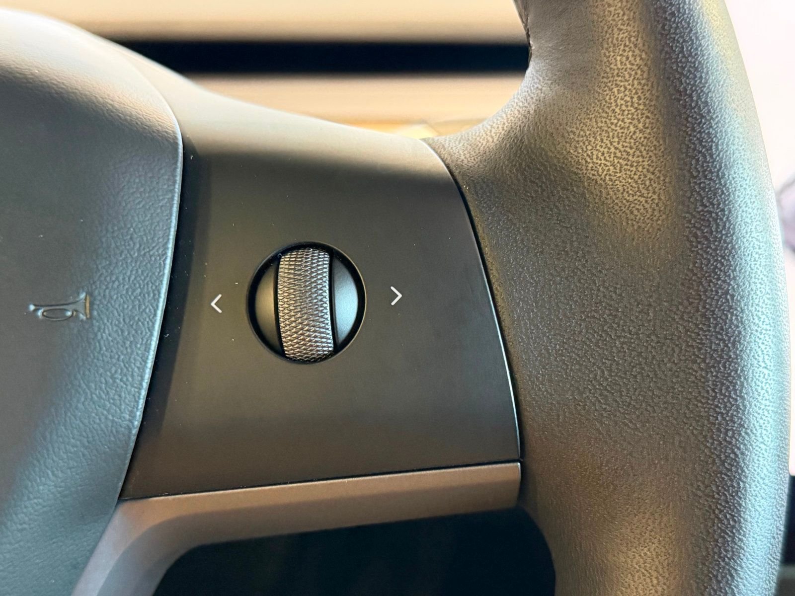 2023 Tesla Model Y Standard Range photo 25