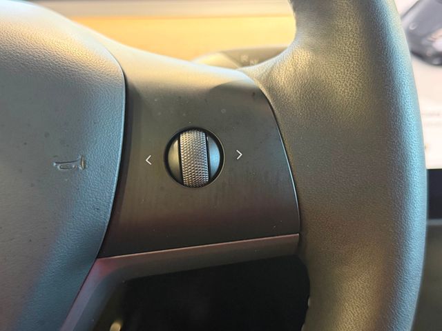 2023 Tesla Model Y AWD - 23050708 - 24