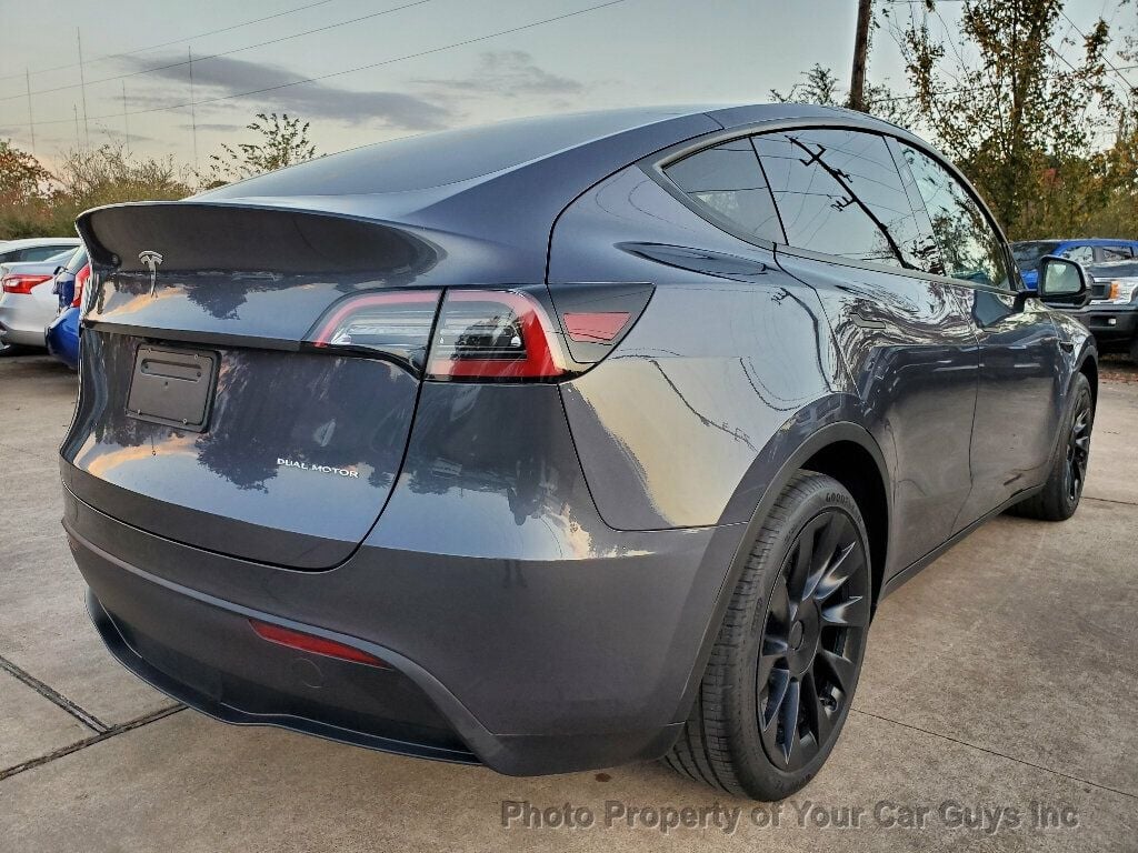 2023 Tesla Model Y Long Range photo 8