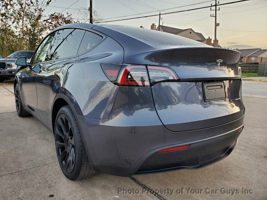 2023 Tesla Model Y Long Range photo 12