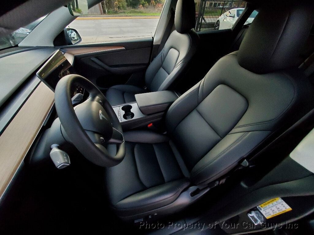 2023 Tesla Model Y Long Range photo 14