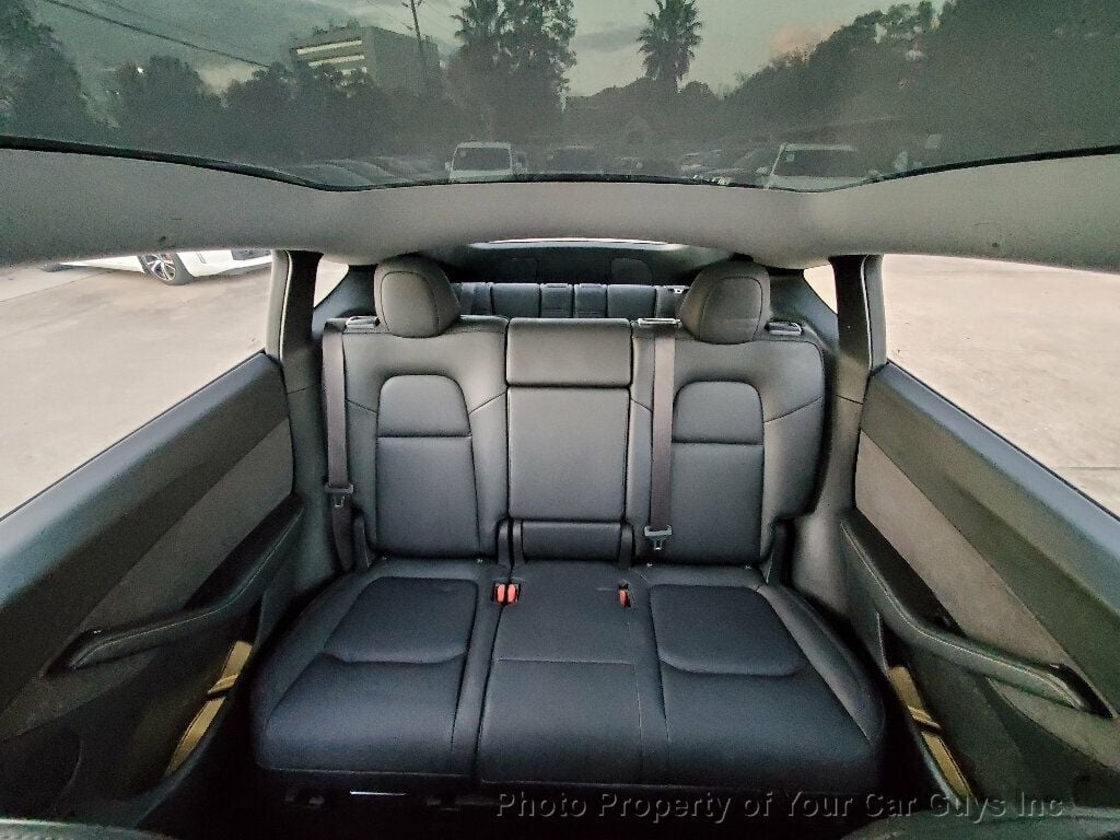 2023 Tesla Model Y Long Range photo 17