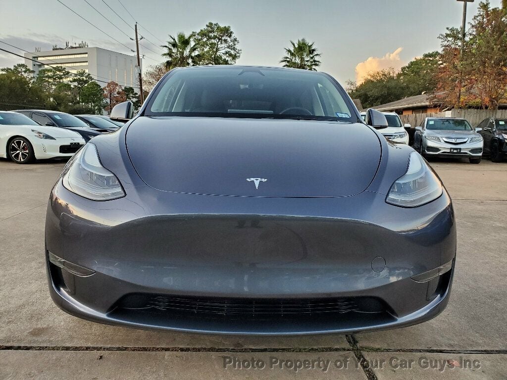 2023 Tesla Model Y Long Range photo 4