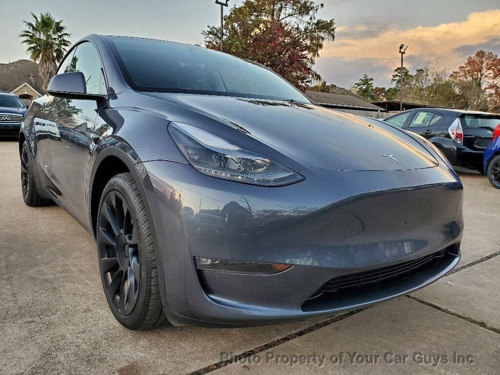 2023 Tesla Model Y Long Range photo 6